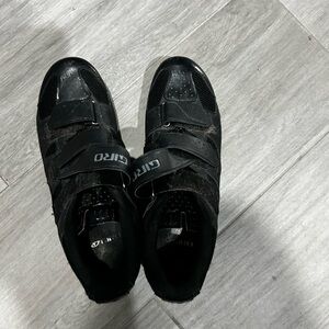 Men’s Giro Black Cycling Shoes size 10.5
